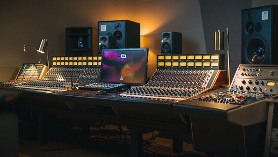 AStudio YouTube