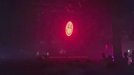 Nina Kraviz VK Видео