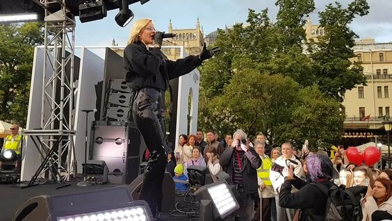 Юлианна Караулова VK Видео